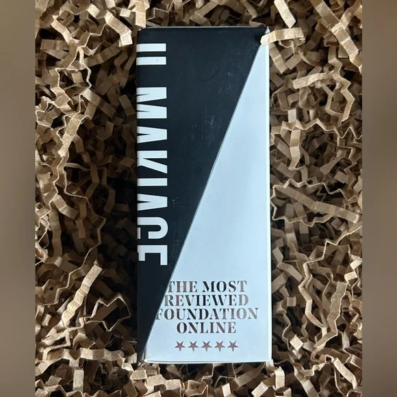 IL MAKIAGE
WOKE UP LIKE THIS Flawless Base Foundation- #35 - Picture 7 of 16